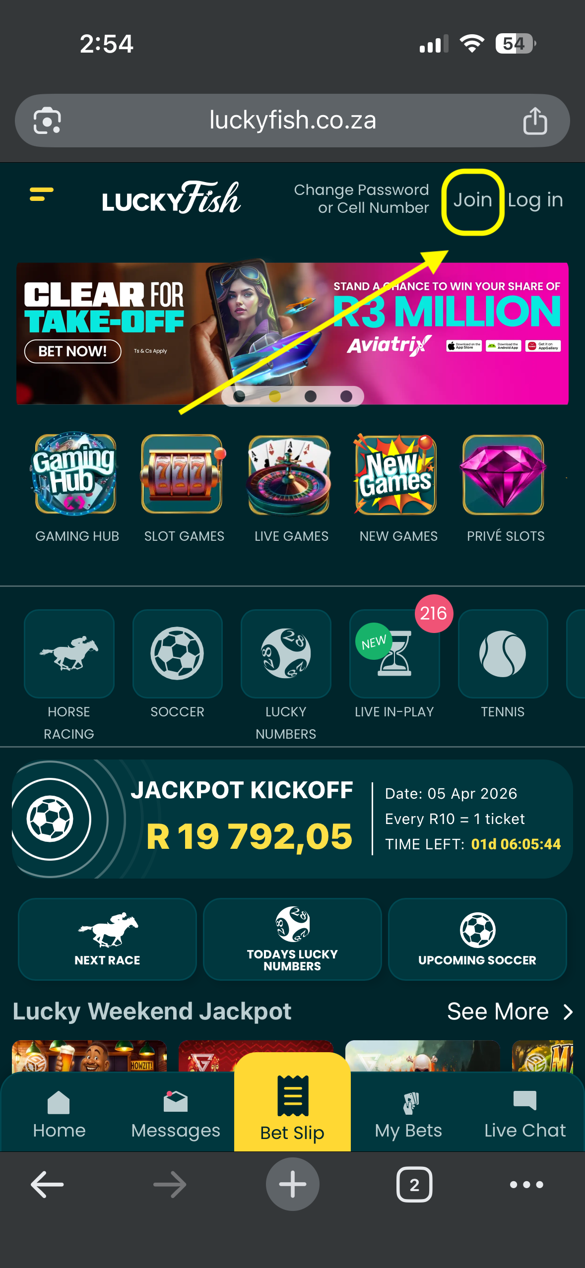 LuckyFish homepage showing the Join Now button